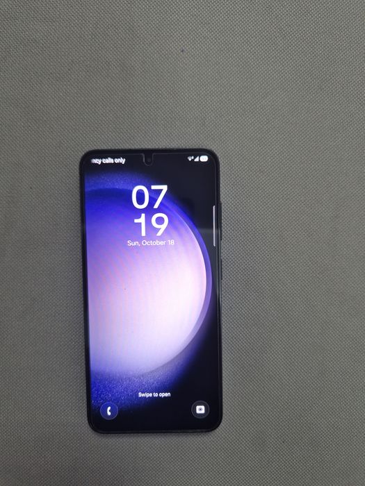 Samsung S23 с подаръци