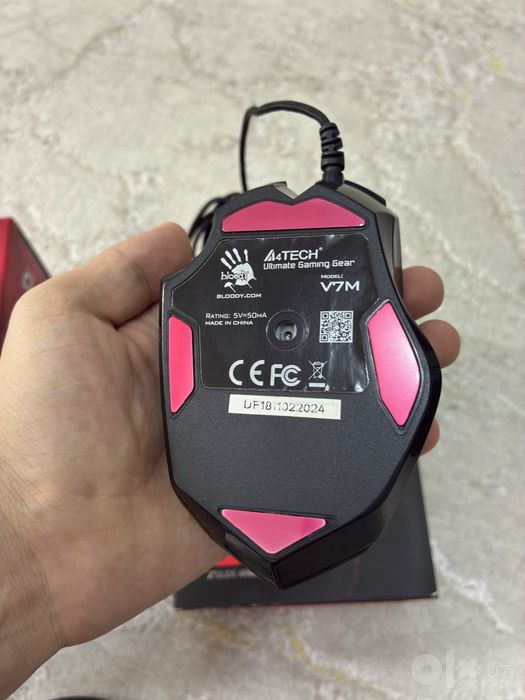 HyperX Cloud Core + Bloody V7M