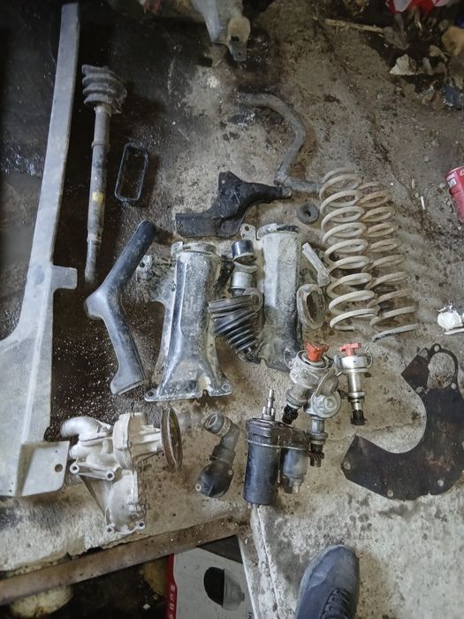 Продам запчасти на ауди 80