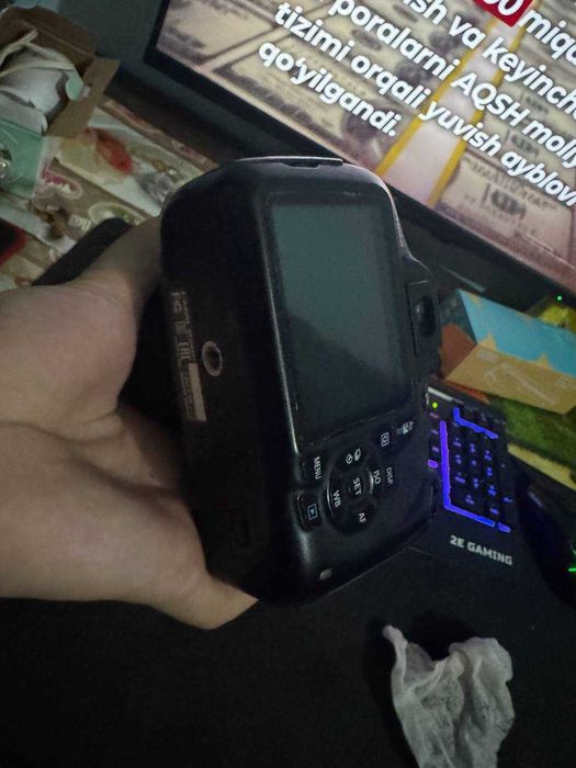 Canon 1200 d  Obektiv 18-55 holati yaxshi 100 $ narxi