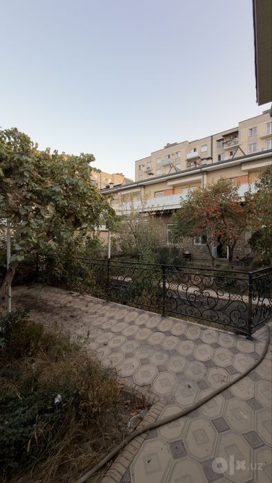 Срочно продается участок. Мирабад. Баратхужа махалля. 2,5 сот. 4 ком.