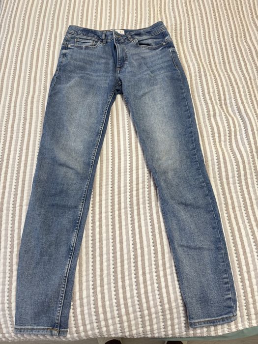 Вещи по символический цене