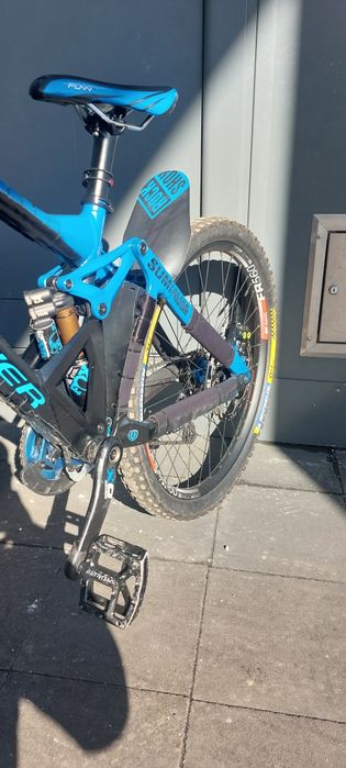 Vând Mondraker Summum Pro Team Dh (Full Kashima/Hope/Magura/Saint)