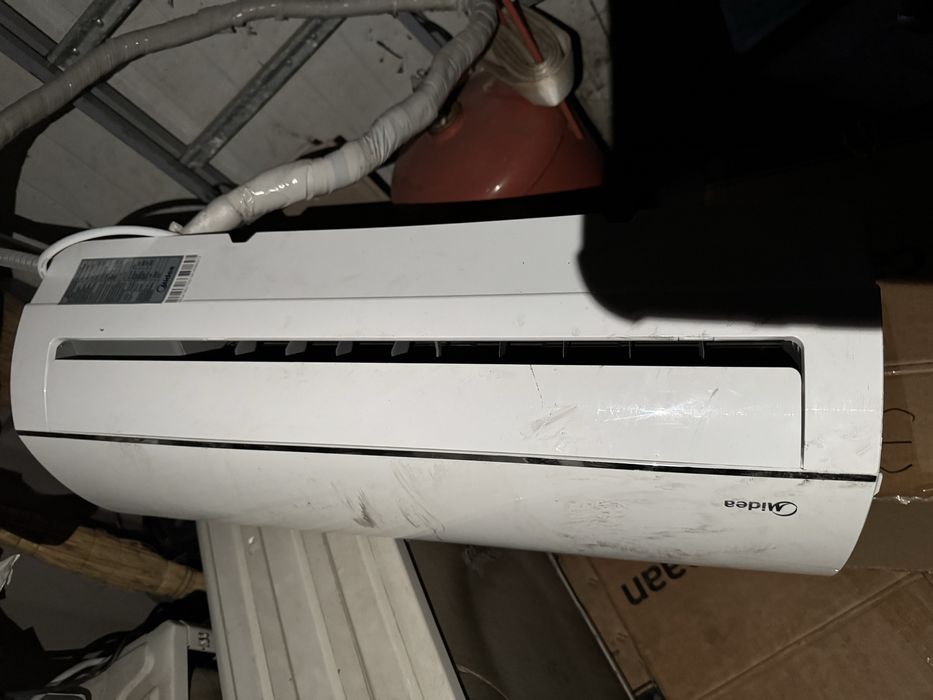 Кондиционер Midea