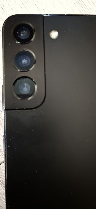 Samsung Galaxy S22 в отличном состояний