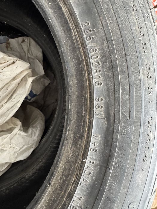 Резина Kumho 225/60 r16