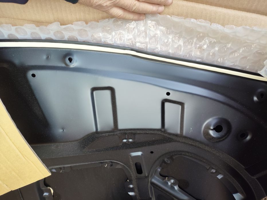 Хундай Акцент рестайлинг капот