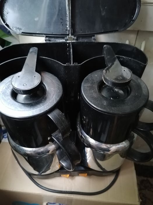 Cafetiera dubla cani termos