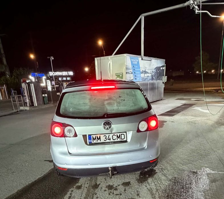Vând vw golf 5 plus