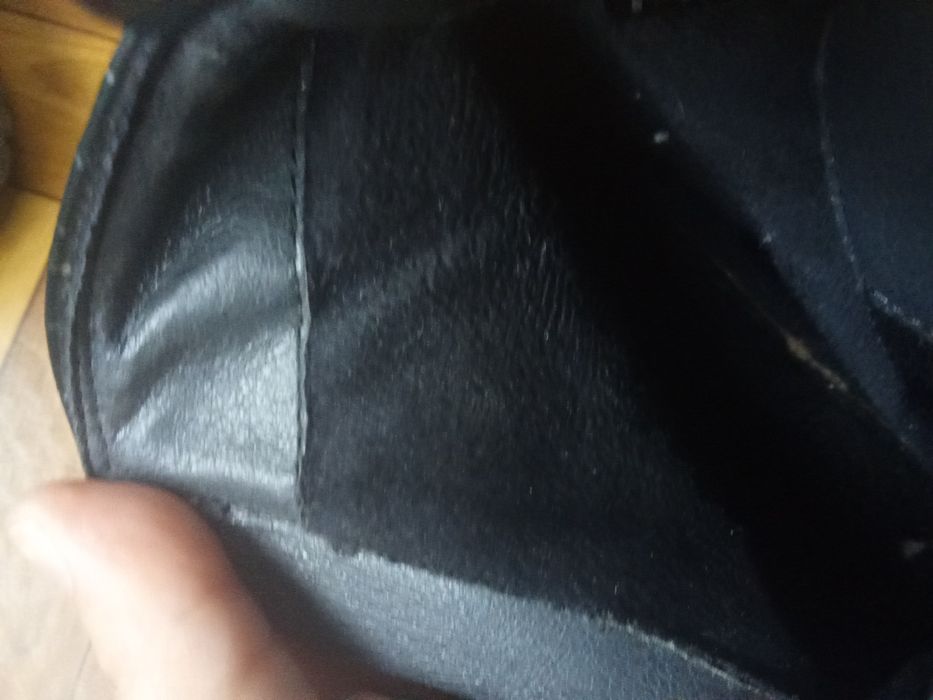 Ботинки демисезонные рр 37  в идеальном состоянии