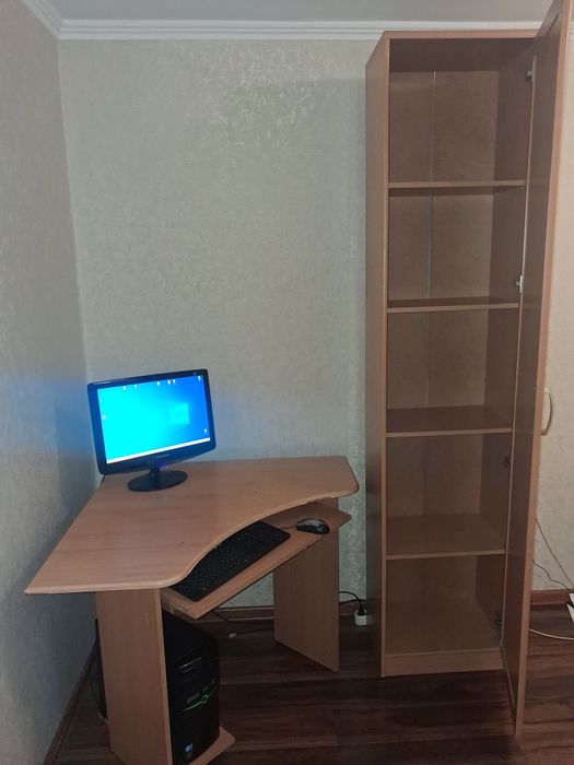 Продам компьютер, стол, стилаж