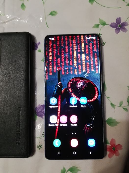 Samsung galaxy S 10  Lite  6/128 гб