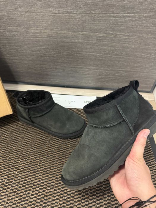 UGG Classic Ultra Mini Black / Negru Mărimea 38 - 24 CM -