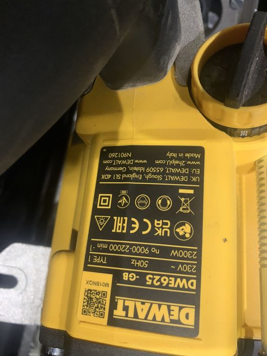 DeWALT DWE 625/2300W/230V/2024г/оберфреза в куфар с аксесоари