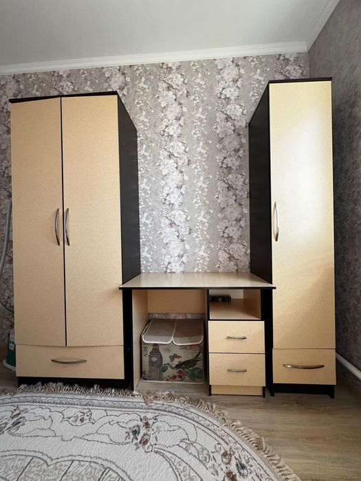 Шефонер тумбочкасымен