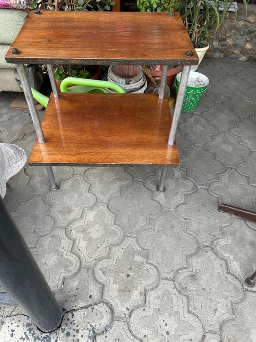 Продам тумбочку и стул