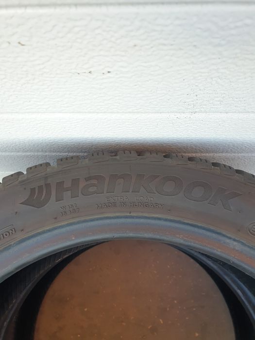 Зимни гуми 2 броя HANKOOK Winter Icept RS2 205 45 R16 дот 2816