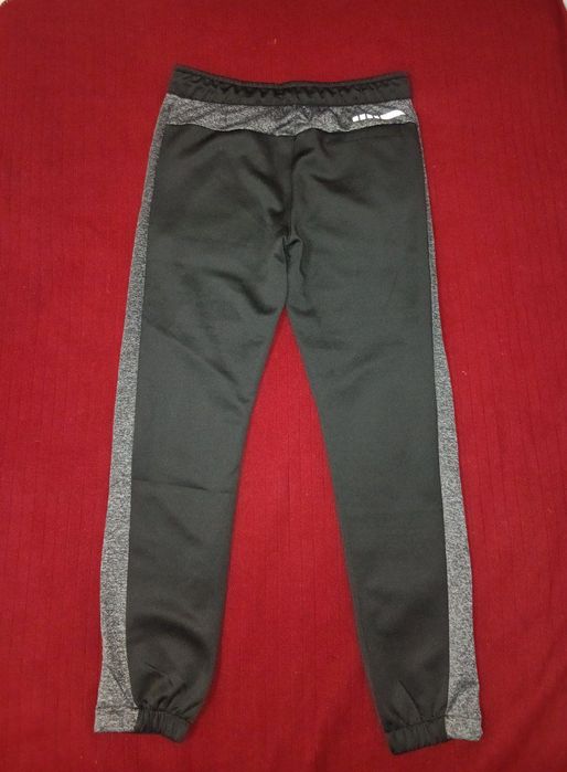 Из США , чёрно-серые джоггеры бренда SOBK New York.