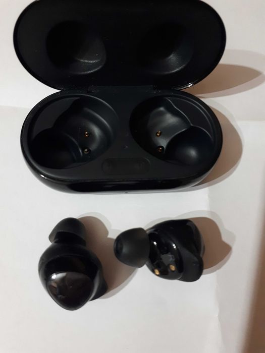 Безжични слушалки Samsung sm-r175