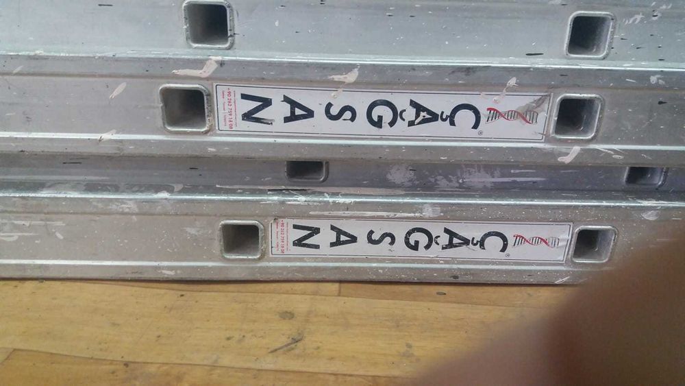 Телескопическая передвижная лестница