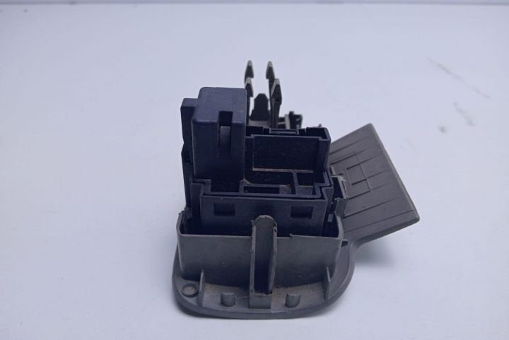 Buton reglaj faruri    88020005 Renault Megane a 2-a generatie