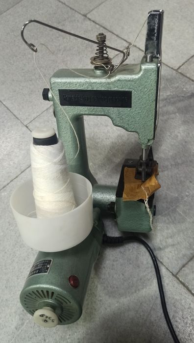 Швейная машина для мешков. Коп тикадиган мошина