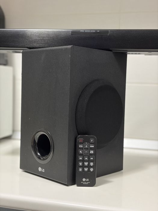 LG SJ2 Soundbar cu Subwoofer Bluetooth