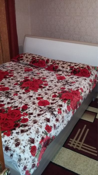 Продам спальный гарнитур