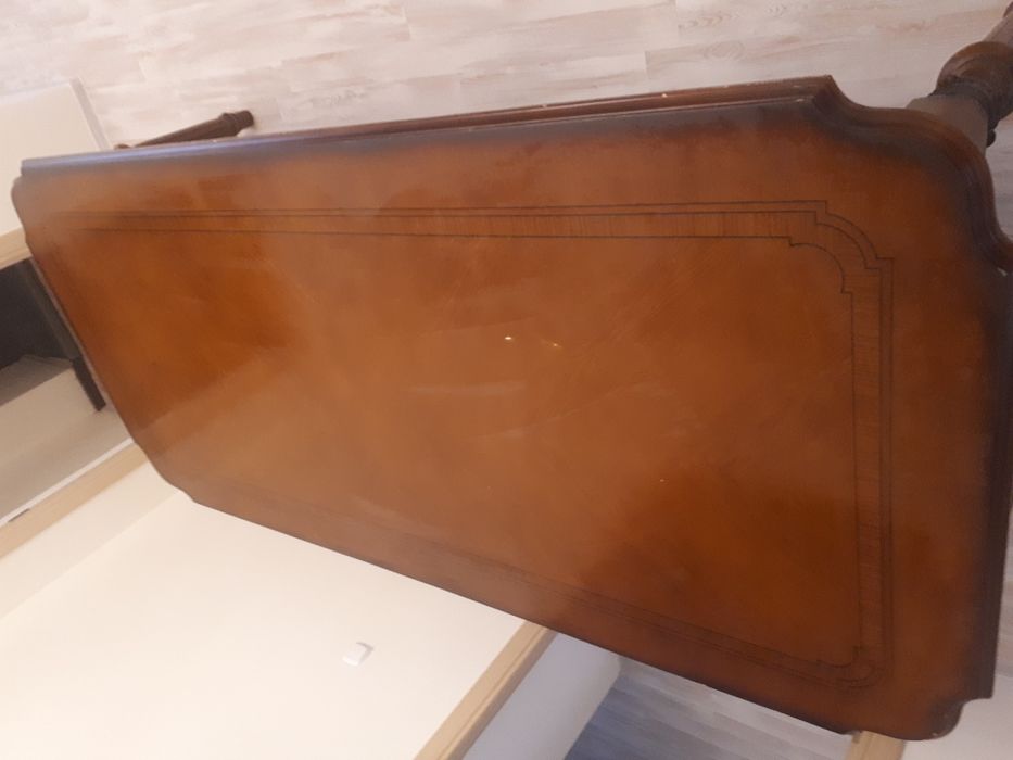 Стол и 6 стульев