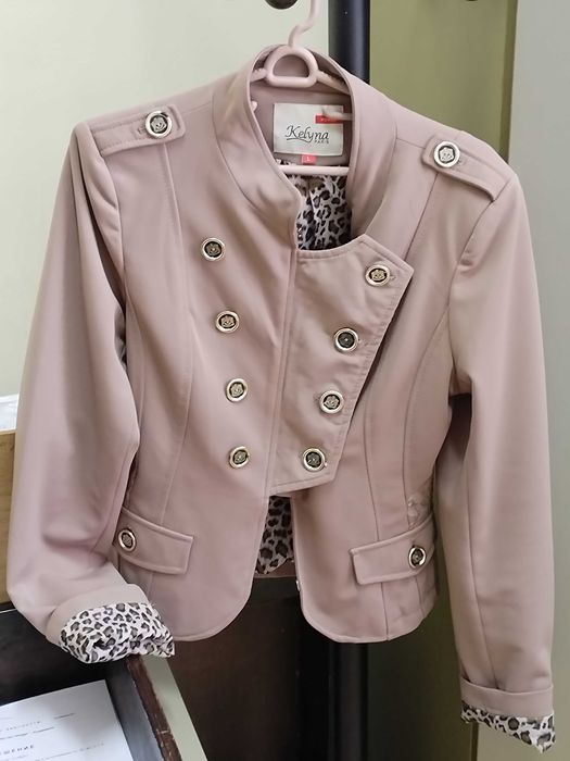 Елегантно Дамско Сако