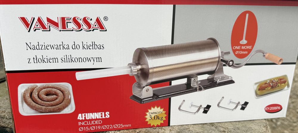 Masina de facut carnati, 2.5kg, 3kg, 4kg, 5.5kg orizontal si vertical