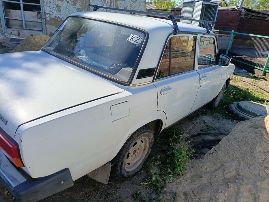 Продам жигули 2107