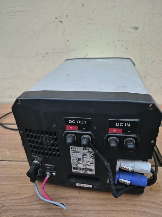 Clayton Power LPS II 2500 stație de putere cu invertor  și baterie litiu-fier-fosfat integrată