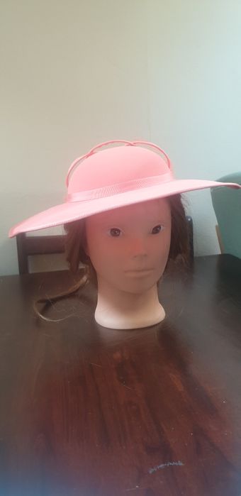 Pălărie pentru nuntă