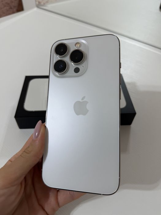Vand iPhone 13 Pro 256 GB, ALB