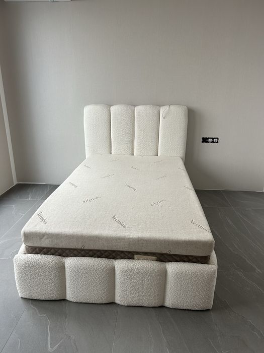 Единично легло 120/200