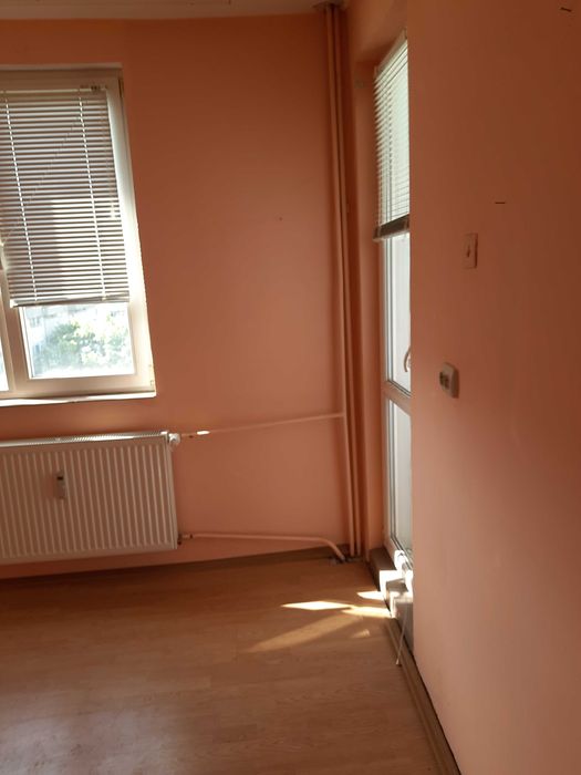 Продава се Двустаен апартамент в Плевен, Широк център - 65 кв.м за 1170 €/кв.м - Снимка #1