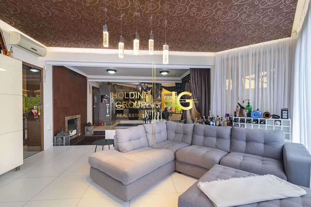 Къща в Варна-м-т Зеленика площ 350