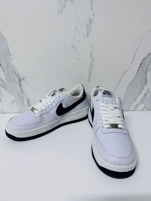 Nike AF1 albi talpa neagra