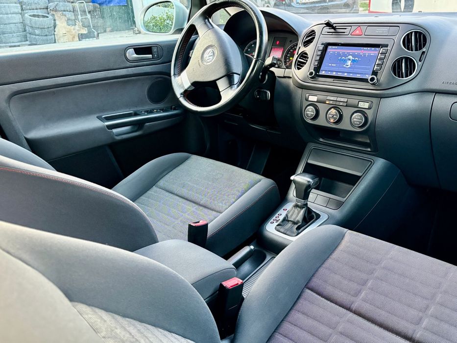 Volkswagen Golf Plus 2008 – Cutie Automată – 4 Uși