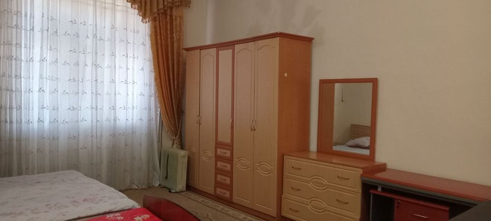 Qarshi shahar Aziya Alyans bank Yonida