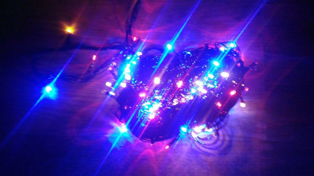 instalatie brad 200 leduri