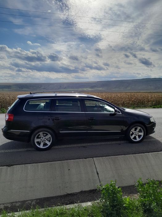 Vând mașină în stare bună