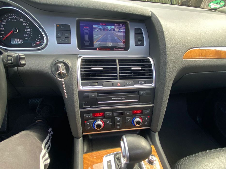 Audi Q7 facelift panoramic 7 locuri camere360