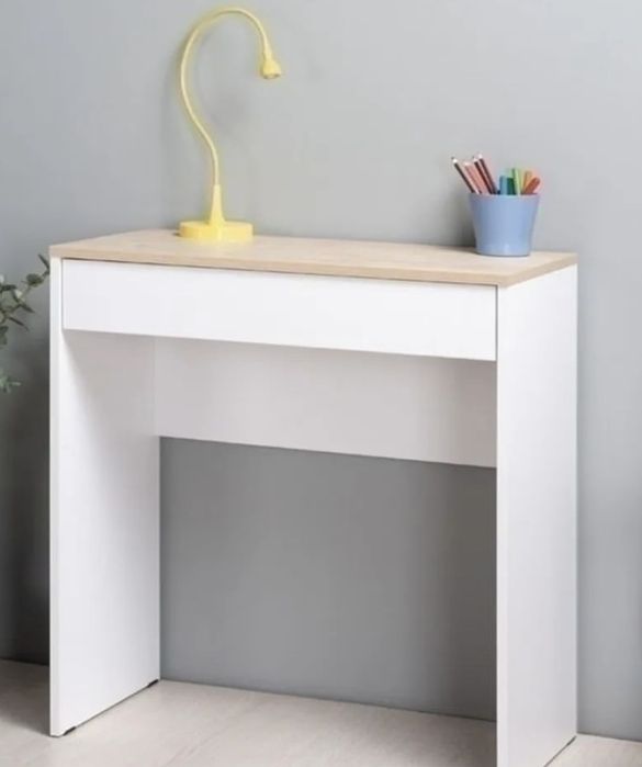 Продам рабочий стол, туалетный столик