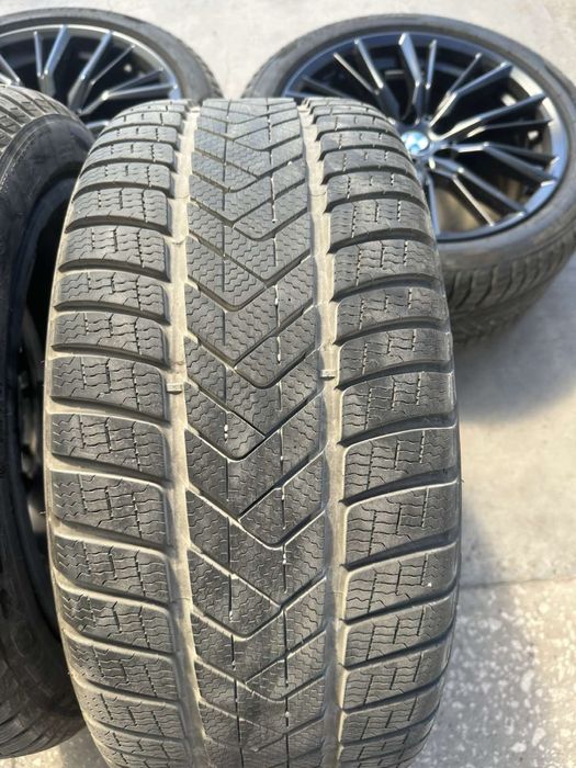 BMW G20 225/45/18 255/40/18 Pirelli