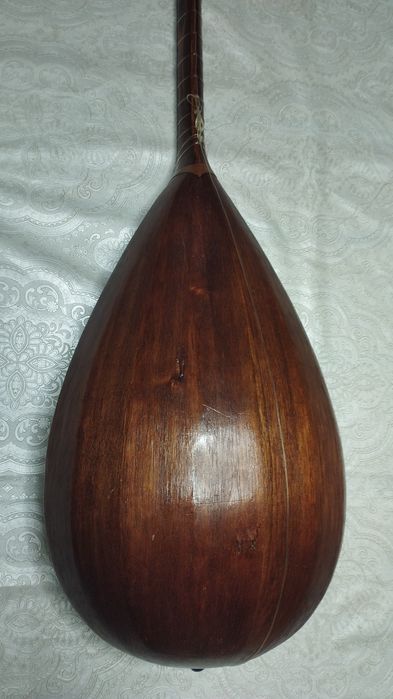 Народный инструмент ,Прима,Домбыра