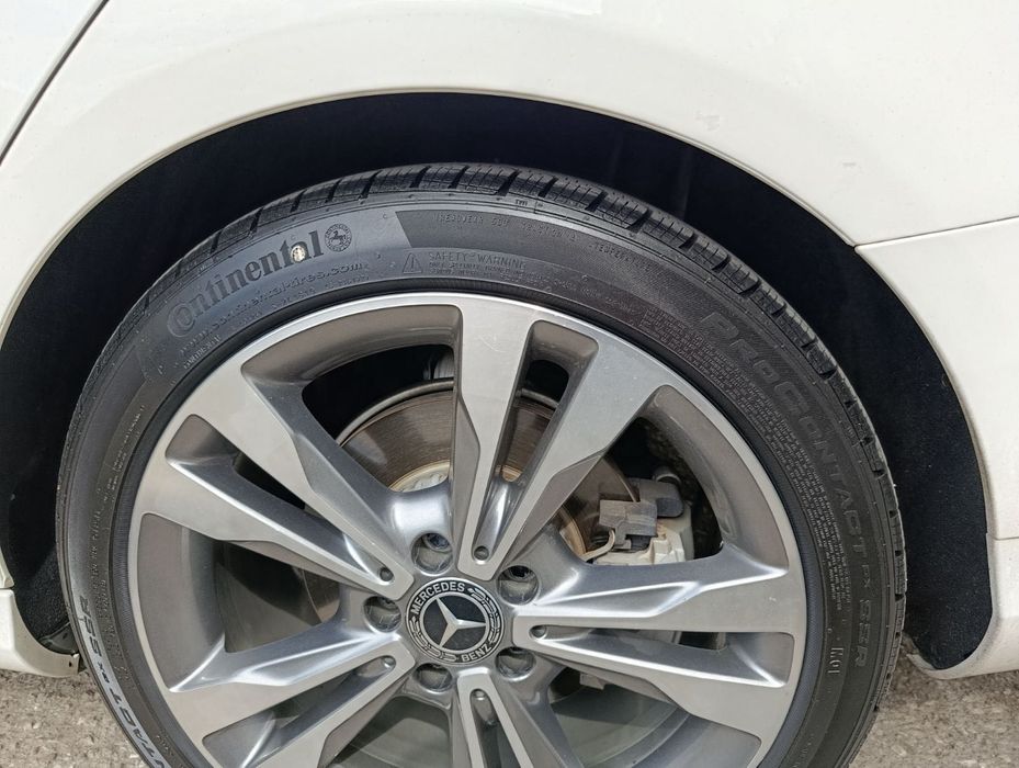 Всесезонни гуми  Continental run - flat 225/45/18 и 245/40/18