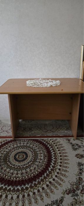 Продам стол в хорошем состоянии