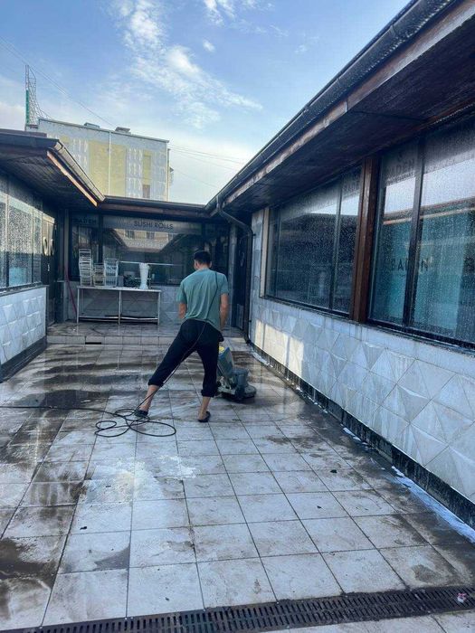 Мойка фасадов. Чистка брусчатки. Генеральная уборка. Химчистка мебели.